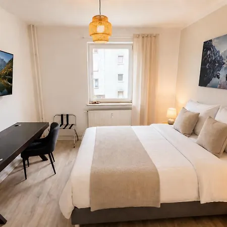 2min Fussweg Vom Bahnhof, Mit Balkon, Wifi, Smart Tv, Hotel-boxspringbetten Διαμέρισμα *